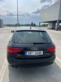 Audi A4 B8 2.0 nafta 105 kw Full led, rok 2009, nehavarované - 9