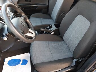 Kia Ceed Kombi 1.4 16V 77kW registrace 12/2011 Nová STK - 9