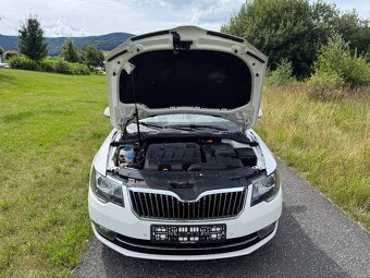 ŠKODA SUPERB II 2.0 TDI COMBI FL / ZÁRUKA / LETNÍ SLEVA - 9