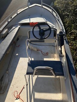 Loď 6m + Motor Yamaha 30Hp + vlek. Vše s TP - 9