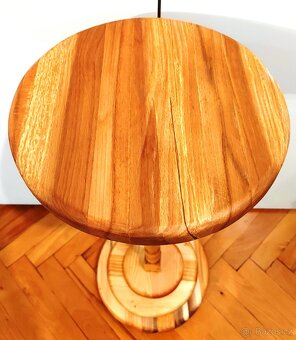 Květinový stolek na vysoustružené noze přírodní - 9