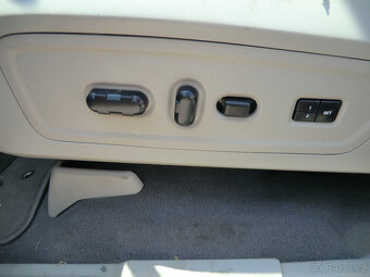 Lincoln Navigator, 5,4L V8 LPG AUTOMAT 7 MÍST TZ - 9