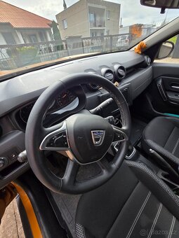 Dacia Duster 1.6i 84 kW 4x4 Prestige, 1.maj. CZ - 9