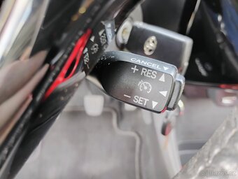 Toyota aygo edice Touch, 1.0VVTi, 51kw, rok 2015 - 9