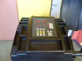 Zachovalý pneuservis 10"-24" vyvažovačka + zouvačka - 9