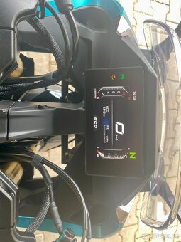 CFMOTO 300SR - 9