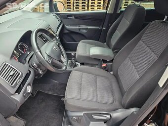 Seat Alhambra 2.0 TDI,1.Majitel,7míst,Xenon,kamera,Tažné. - 9