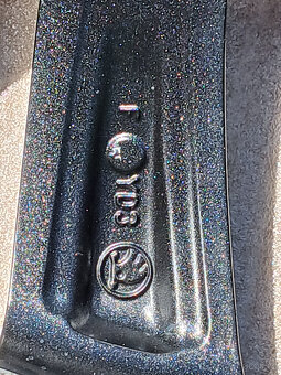 Nová orig alu kola Škoda Superb Pegasus, Dunlop 235/45/18 - 9