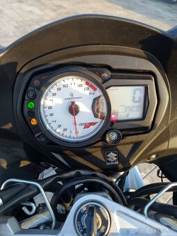Suzuki GSX650F - 9