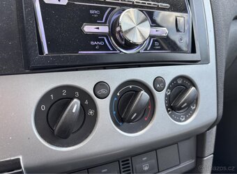 Ford Focus 1.6 85 kW - BENZÍN - KOMPLETNÍ SERVNÍ HISTORIE - 9