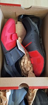 Specialized, Giro - 9