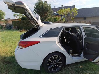 Hyundai i40 combi 1.7 CRDi - 9