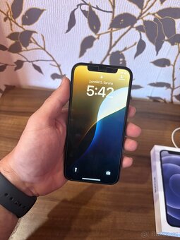 Apple iPhone 12, black - 9