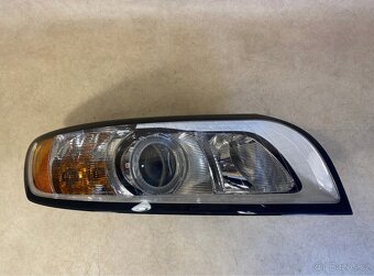 Přední světlo pravé VOLVO V50 / S40 2007-2012 - 9
