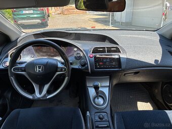 Honda Civic 2.2 i-CTDi 103kw - 9