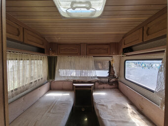 Karavan, obytný přívěs dvouosý Buerstner LUX 580, 5803 - 9
