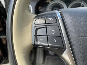 Volvo S60 2.0 D3 , 120 kW nafta, 2012 - 9