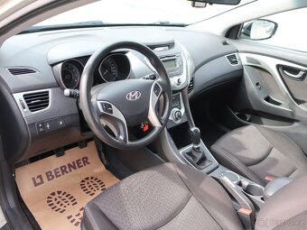 Hyundai Elantra 1.6i 97kW KLIMA ČR - 9