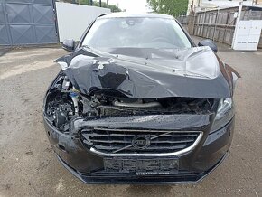 Volvo V40 1.6D 84kw Momentum 2014 - 9