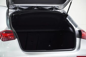 Mercedes-Benz Třídy A, A200D,NIGHT,AMG,ČR,DPH,ZÁRUKA - 9