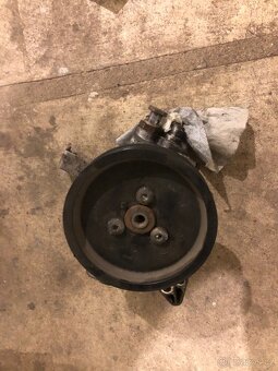 BMW e61 - náhradní díly - 9