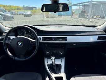 BMW 320i combi 125kw - 9