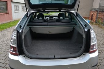 TOYOTA PRIUS 1.5 VVT-i 57kw Hybrid automat rok 2007 - 9