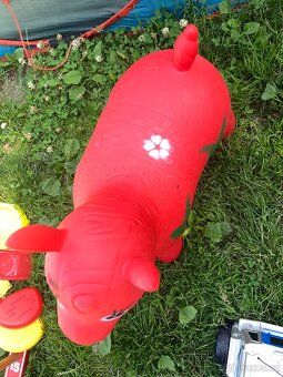 Hračky na léto: skákací míč Peppa, sekačka, minigolf - 9