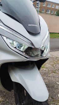 2020 Honda pcx 125 najeto 22 tis.km - 9