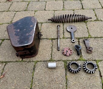 CZ 98 125 175 250 předválečná - díly - 9