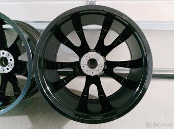ORIGINÁLNÍ ALU KOLA BMW X7 STYLE 755M R22 M-PAKET - 9