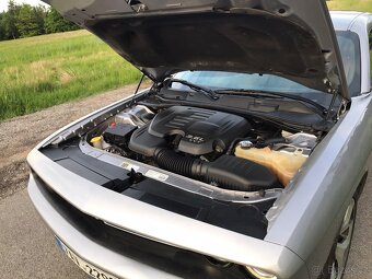 Dodge Challenger 3.6 VVT SXT 224Kw - 9