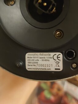 Set nerezového toustovače a varné konvice Morphy Richards - 9