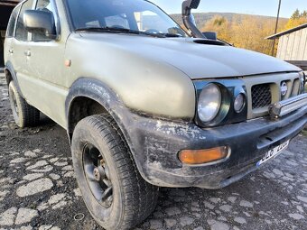 Nissan Terrano 2.7 TD 92kw - 9