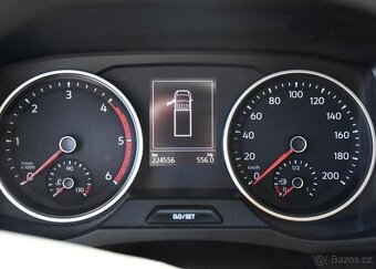 Volkswagen Crafter 2,0TDi 4x4 SKŘÍŇ ČR 1.MAJ nafta manuál - 9