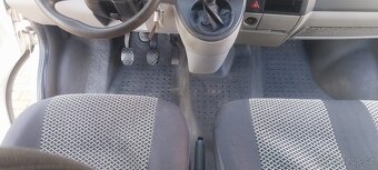Prodám VW Transporter T5 2,0 TDI 62 kW - 9