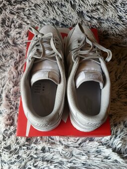 Nike Dunk Low Retro White/ Grey Fog - 9