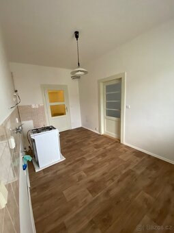 Byt 3+1 (104 m2) + sklep (35 m2), Komenského ul., Šternberk - 9