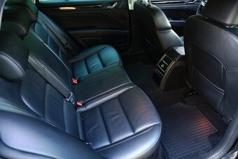 Škoda Superb 2.0 TDI 125kw - 9