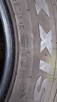 Prodám krásné zimní pneu Maxxis 215/65 R16C - 9