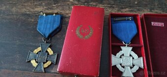 Medaile, vyznamenání, odznaky Německo. - 9