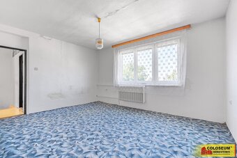 Starý Petřín, RD 4+1, 130 m², garáž, zahrada, kravín – rodin - 9