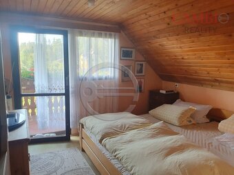 Rodinný dům, lodžie, terasa, pergola, garáž, pozemek, 1.921 - 9