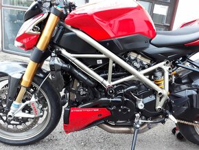 DUCATI STREETFIGHTER 1098S - 9