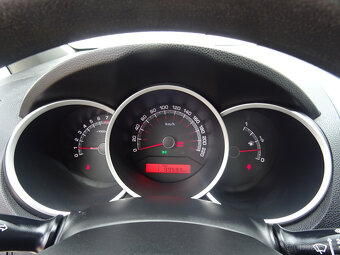 Kia Venga 1.4i,66kW,NovéČR,klima,ALU,Isofix - 9