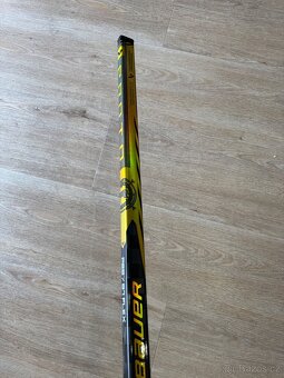 Hokejka Bauer PROTO R GOLD pravá, P28 i P92, flex 77 a 87 - 9