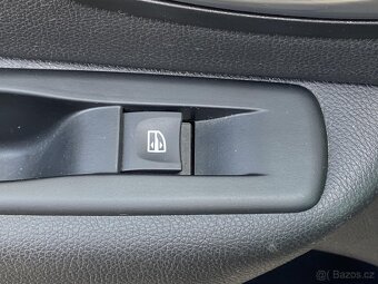 Renault Mégane 1.5dCi , 81 kW nafta, 2011 - 9