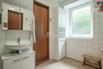 Rodinný dům 4+1 s pracovnou, garáží a zahradou – Jihlava - 9