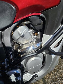 Honda transalp xl700va - 9