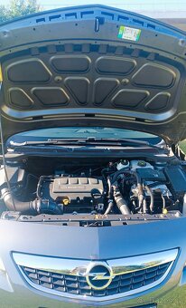 Opel Astra J sport tourer 1.4 - 9